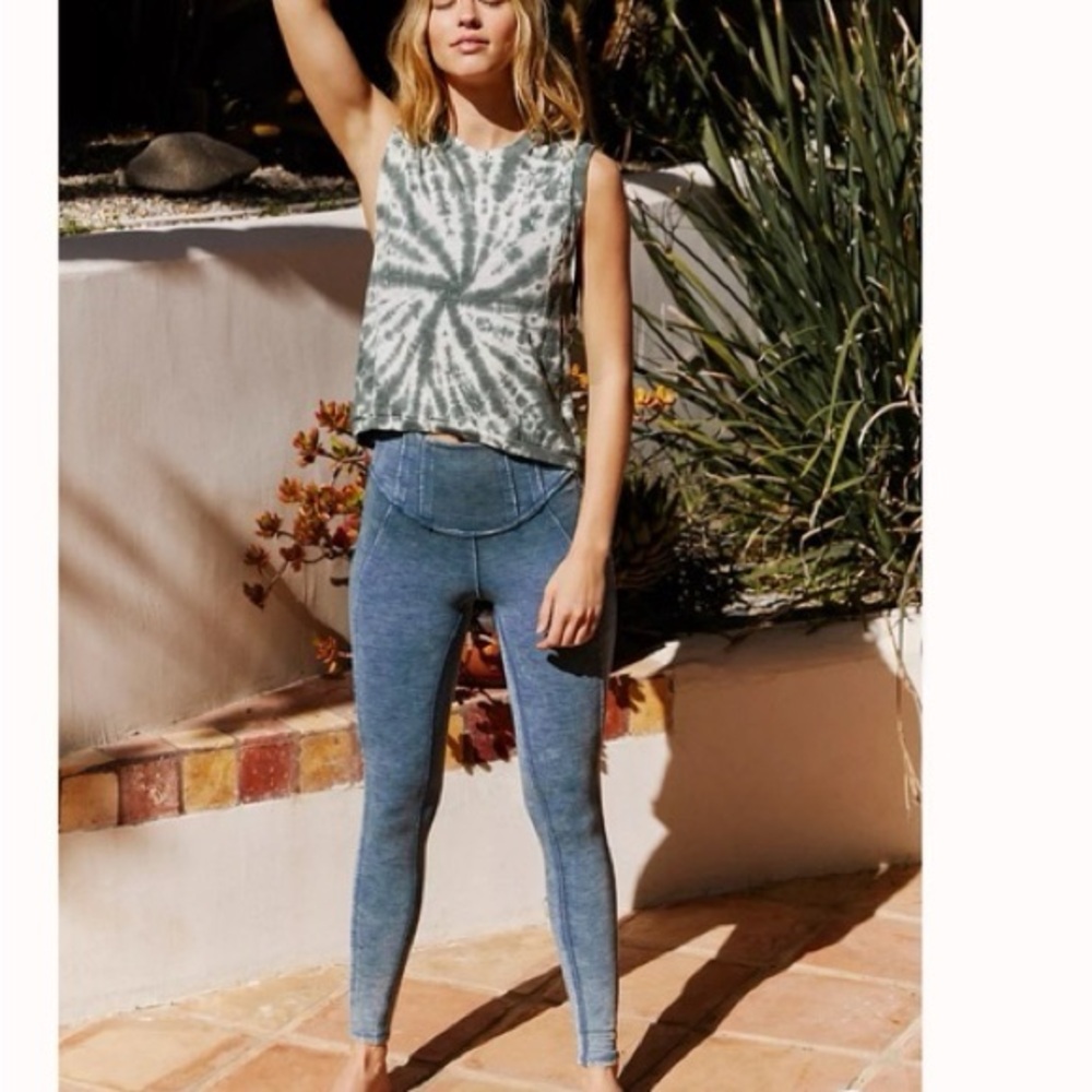 Free People Movement Hybrid blue Gray leggings size small